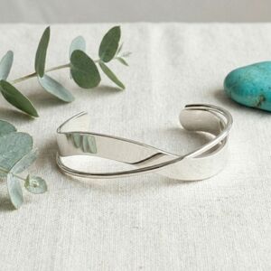 18K White Gold Plated Stainless Steel Bangle Non Tarnish Silver Overlap Cuff